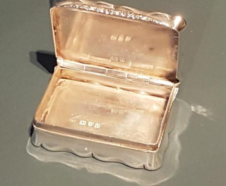 Victorian Chester Silver Snuff Box - Image 4