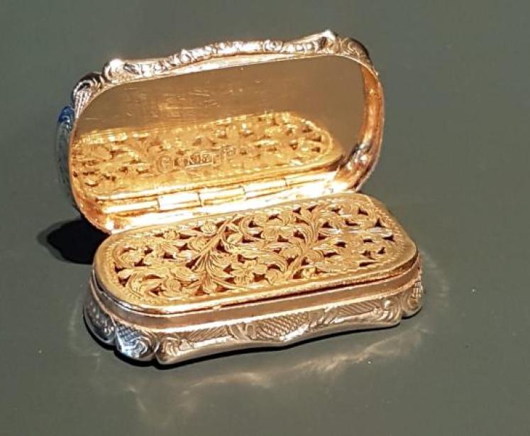 Nathaniel Mills Antique Silver Vinaigrette - Image 2