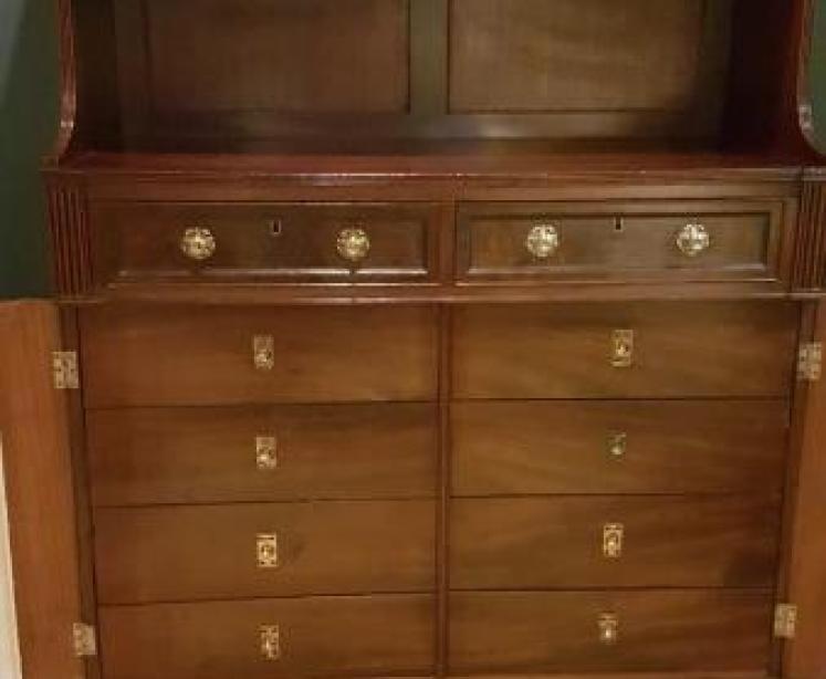 Fine Quality Regency Mahogany Bookcase Cabinet - Image 3