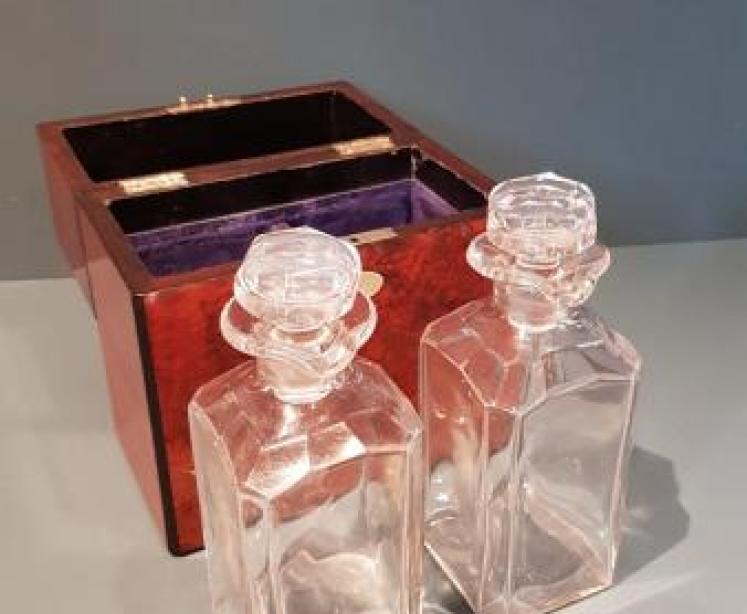 Victorian Burr Walnut Tantalus Box - Image 4