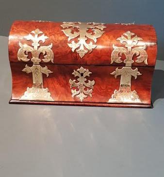 Victorian Burr Walnut Cologne Box