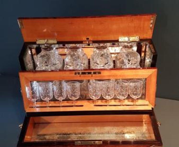 Superb Victorian Amboyna Tantalus Box - Image 2