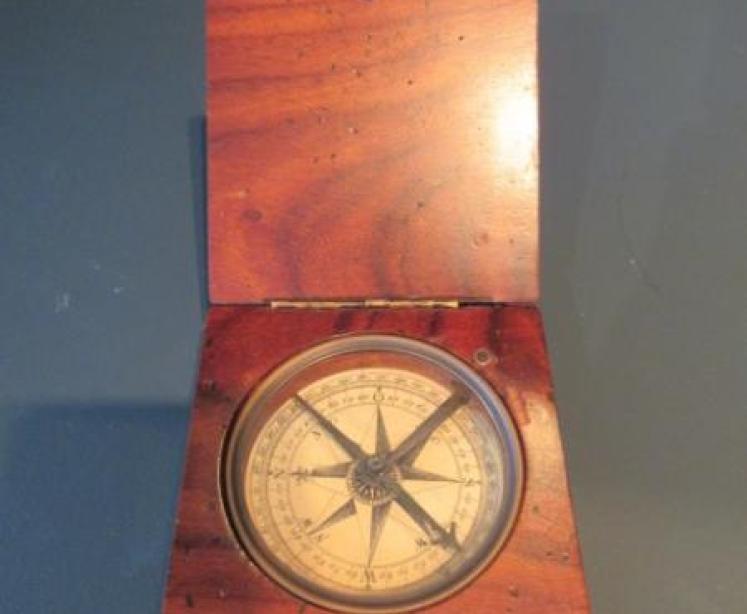 Antique Walnut Cased Pocket Compass - Image 3