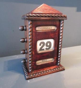 Edwardian Period Oak Perpetual Desk Calendar