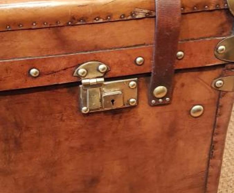 Superb Antique Leather Military Trunk - Image 3
