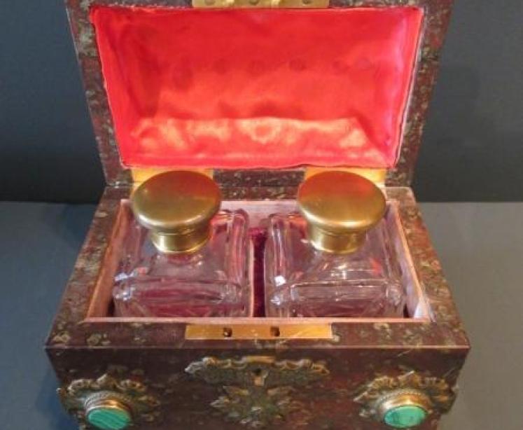 Fine 19th Century French Serpentine Marble Casket - Image 2