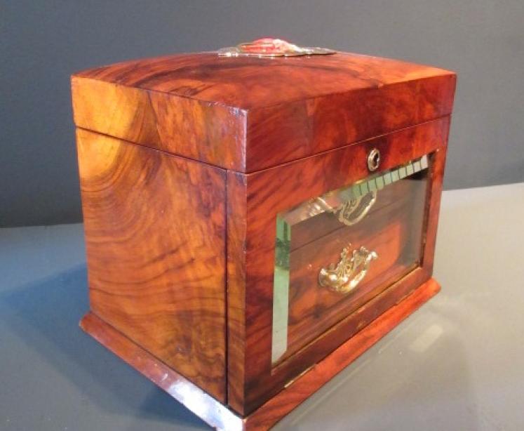 Mid Victorian Figured Walnut Fall Front Jewellery Box - Image 6