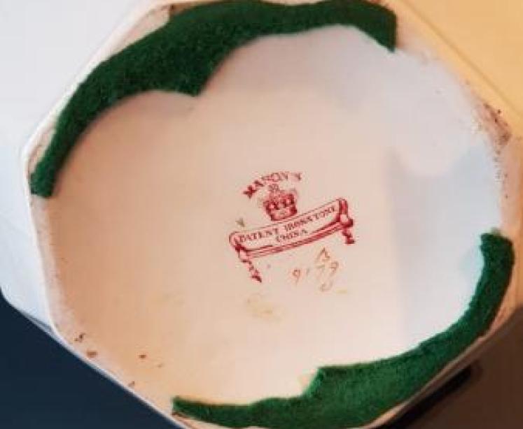 Impressive Antique Masons Ironstone Jug - Image 3