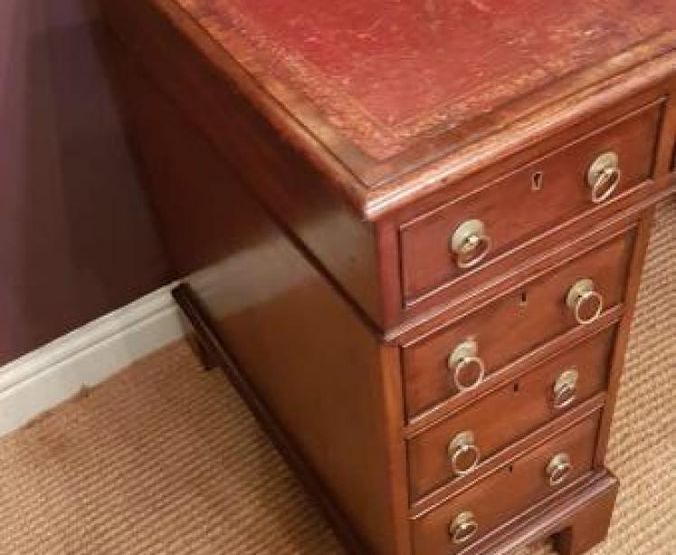 Regency Period Mahogany Pedestal Desk - Image 3