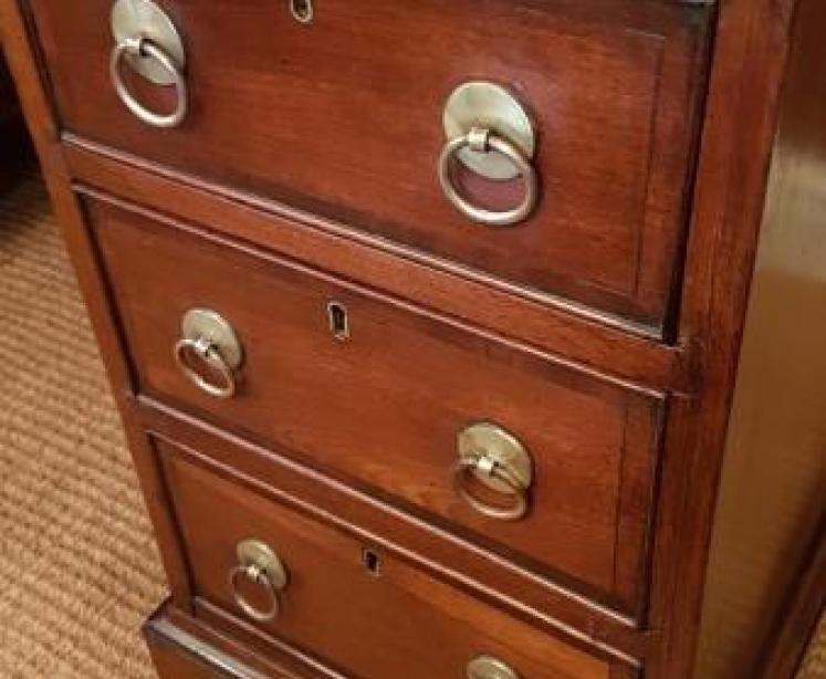 Regency Period Mahogany Pedestal Desk - Image 5