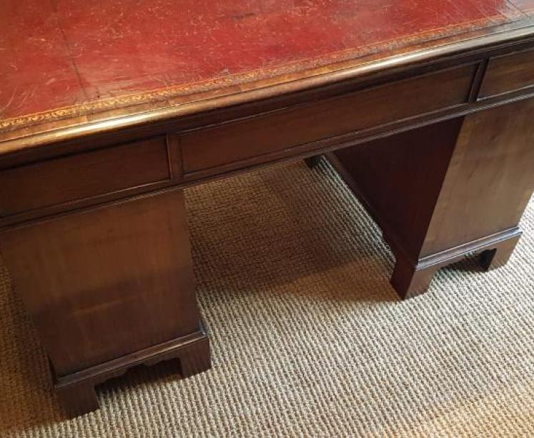 Regency Period Mahogany Pedestal Desk - Image 6