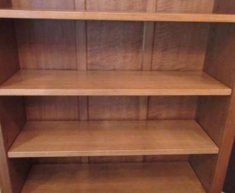 Superb Mouseman Adzed Oak Open Bookcase - Image 5