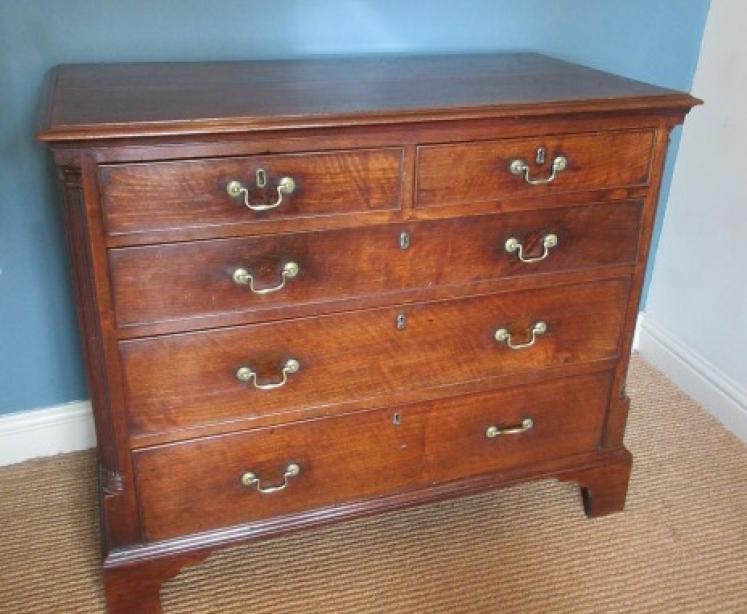 George III Period Walnut Chest of Drawers - Image 1