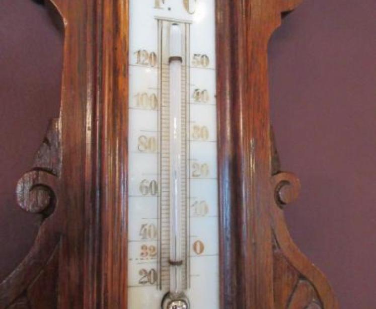 Small Victorian Polished Oak Banjo Barometer - Image 3