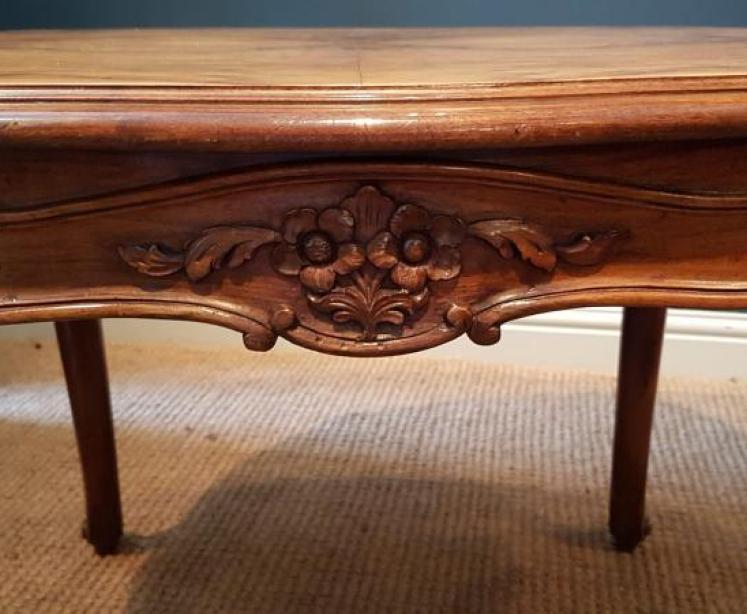 1920's Figured Walnut Coffee Table  - Image 4