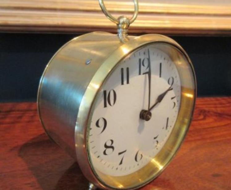 Antique 8 Day Station Master's Clock - Image 1