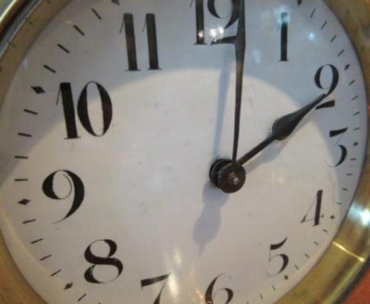 Antique 8 Day Station Master's Clock - Image 2