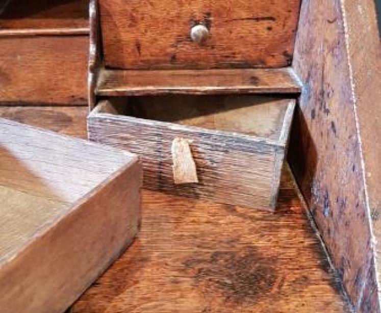 Superb Original Small George II Oak Bureau  - Image 4