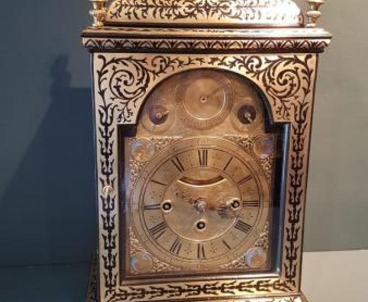 Fine Quality Regency Brass Inlaid Double Fusse Verge Bracket Clock - Image 1