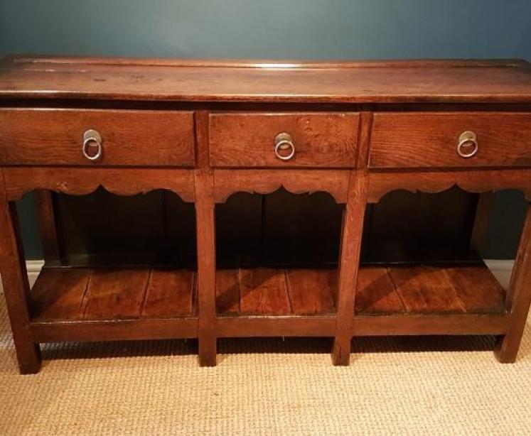 Superb George II Oak Dresser  - Image 1