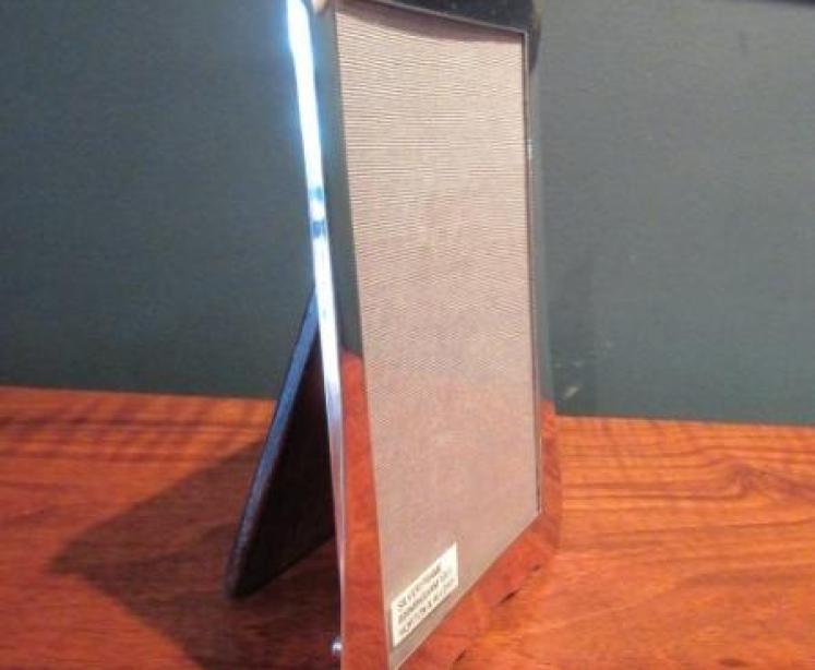 George V Period Silver Shaped Photo Frame - Image 5