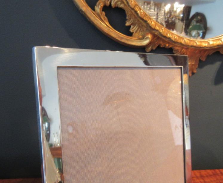 Large Edwardian Period London Silver Photo Frame - Image 2