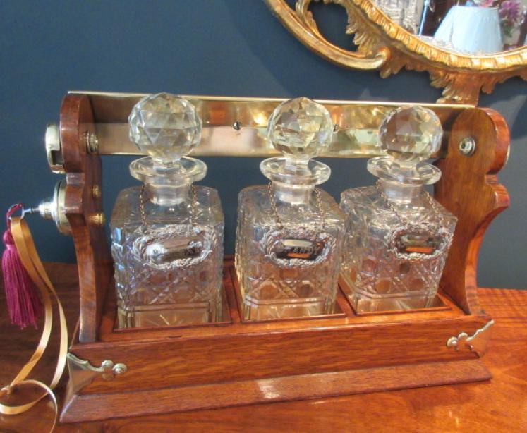 Late Victorian Polished Oak Three Bottle Tantalus - Image 5