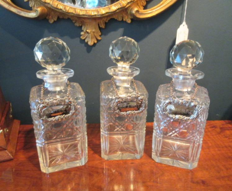 Late Victorian Polished Oak Three Bottle Tantalus - Image 6