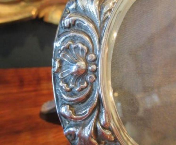 Victorian Silver Decorative Surround Photo Frame - Image 2