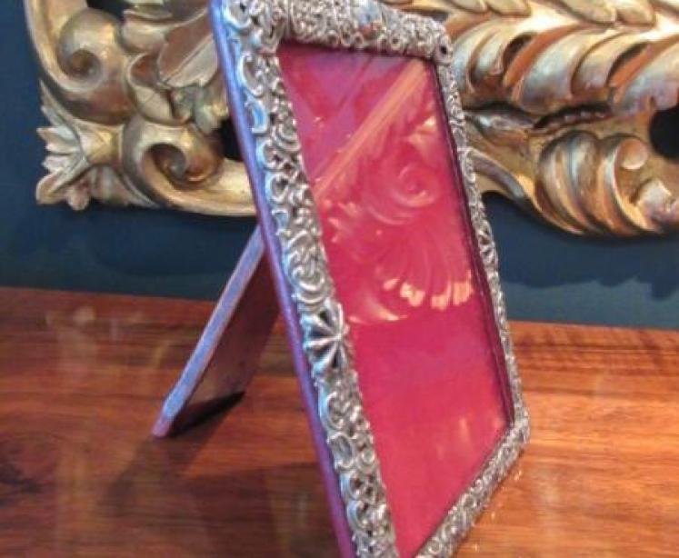Victorian Silver Decorative Photo Frame - Image 2