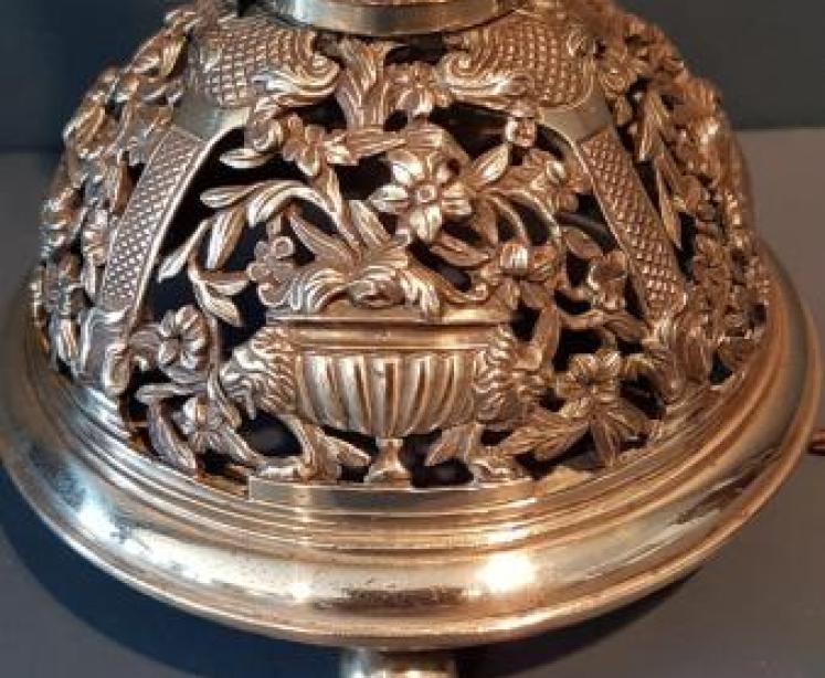 Victorian Cast Brass Lamp Base - Image 5