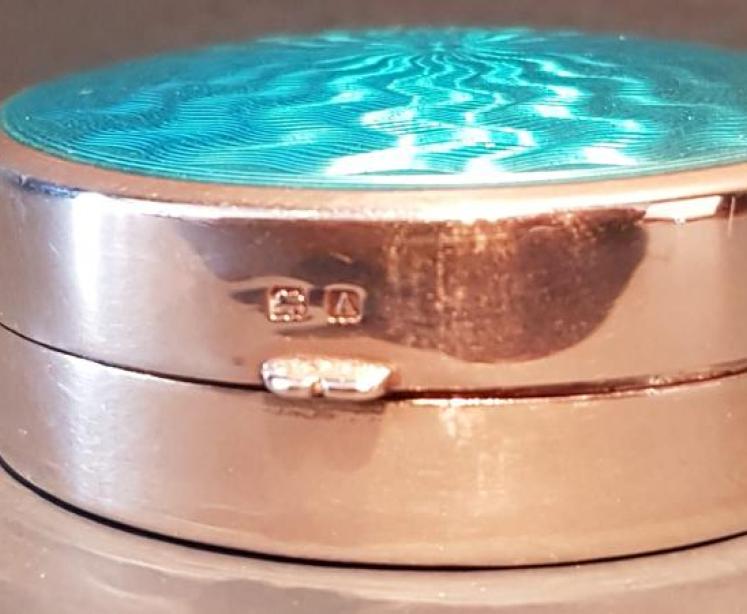 George V Engine Turned Enamel Silver Box - Image 5