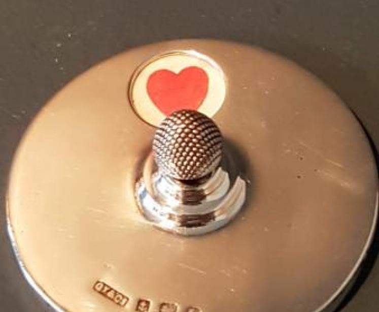 Silver Trump Marker - Image 3