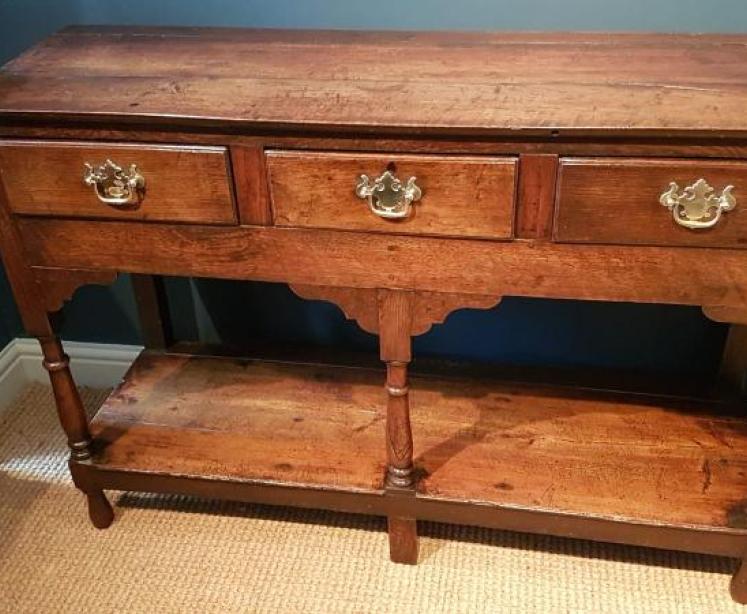 Small George II Oak and Fruitwood Open Pot Board Dresser - Image 1