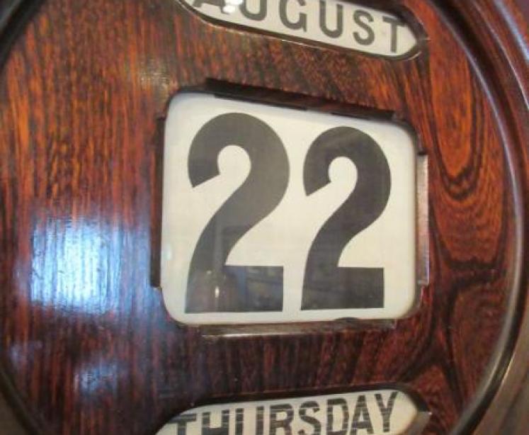 Antique Polished Oak Perpetual Wall Calendar - Image 2
