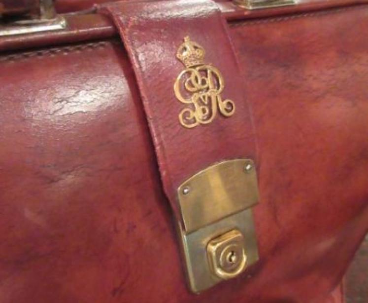 George V Period Leather Ministerial Briefcase - Image 2
