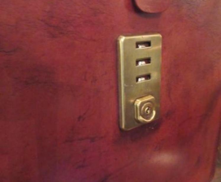 George V Period Leather Ministerial Briefcase - Image 7