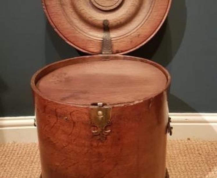 Unusual George III Oak Circular Close Stool - Image 4