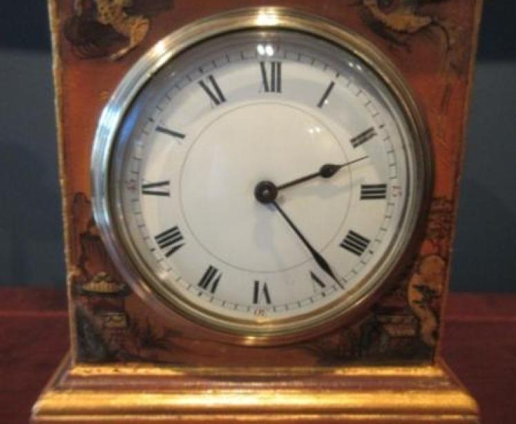 Edwardian Period Chinoiserie Bracket Style Mantel Clock - Image 4