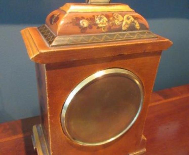 Edwardian Period Chinoiserie Bracket Style Mantel Clock - Image 5