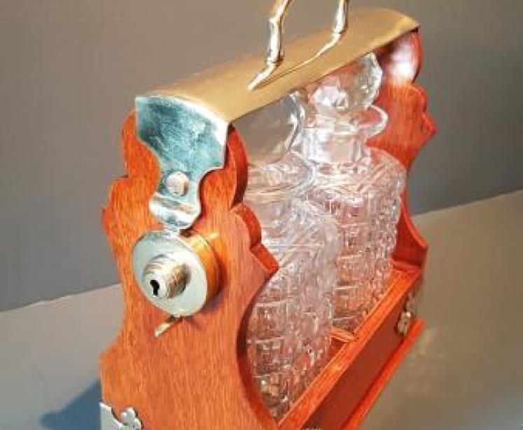 Quality Victorian Two Bottle Tantalus - Image 2