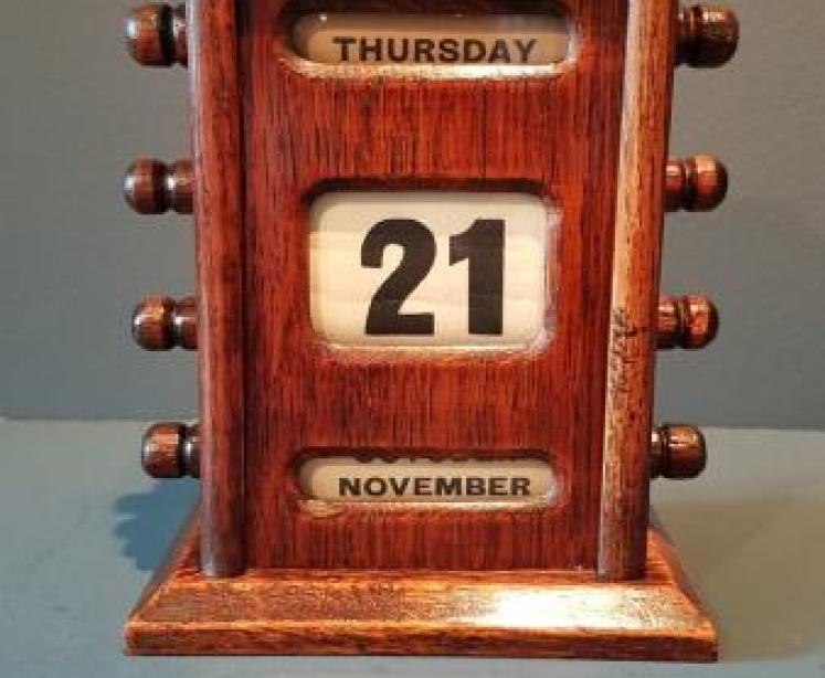 Antique Edwardian Oak Perpetual Desk Calendar - Image 4