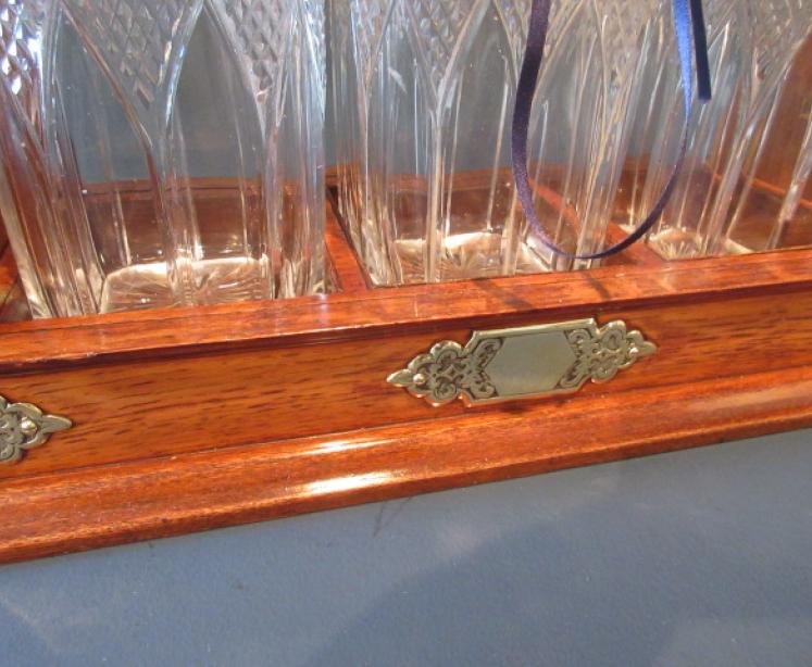 Superb Antique Polished Oak & Ebony Three Bottle Tantalus - Image 3