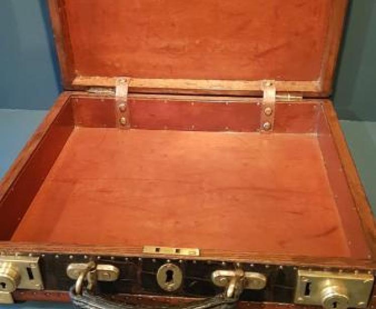Superb Antique Military Dispatch Case - Image 3