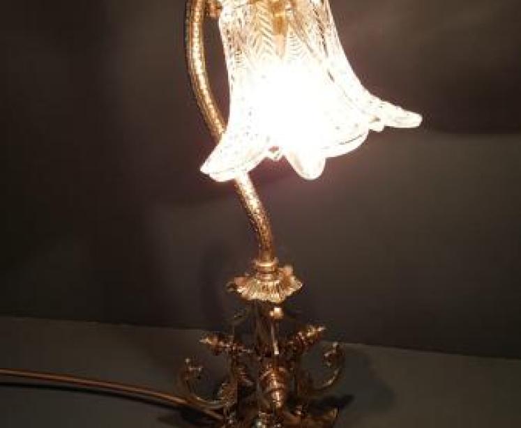Superb Edwardian Cast Brass Table Lamp and Shade - Image 5