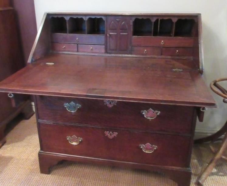 Small George II Period Oak Fall Front Bureau - Image 2