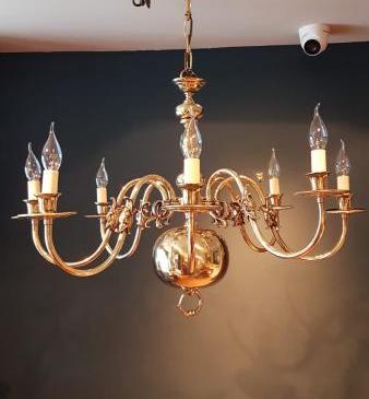 Quality Edwardian 8 Arm Polished Brass Chandelier