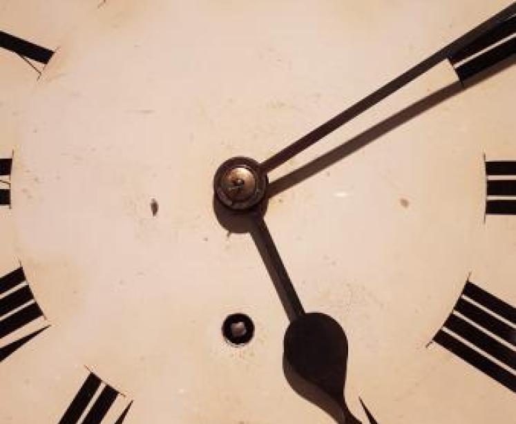 Late Victorian Mahogany English Dial Clock - Image 2