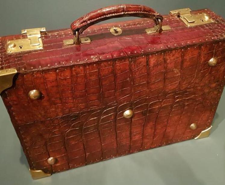 Superb 1920's Crocodile Skin Dispatch Case - Image 3