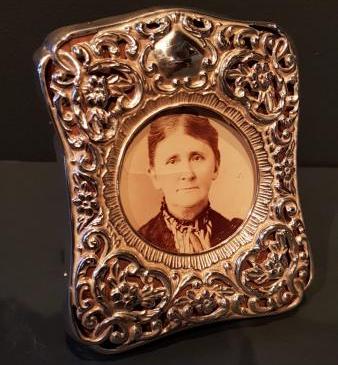 Edwardian Embossed Silver Photo Frame